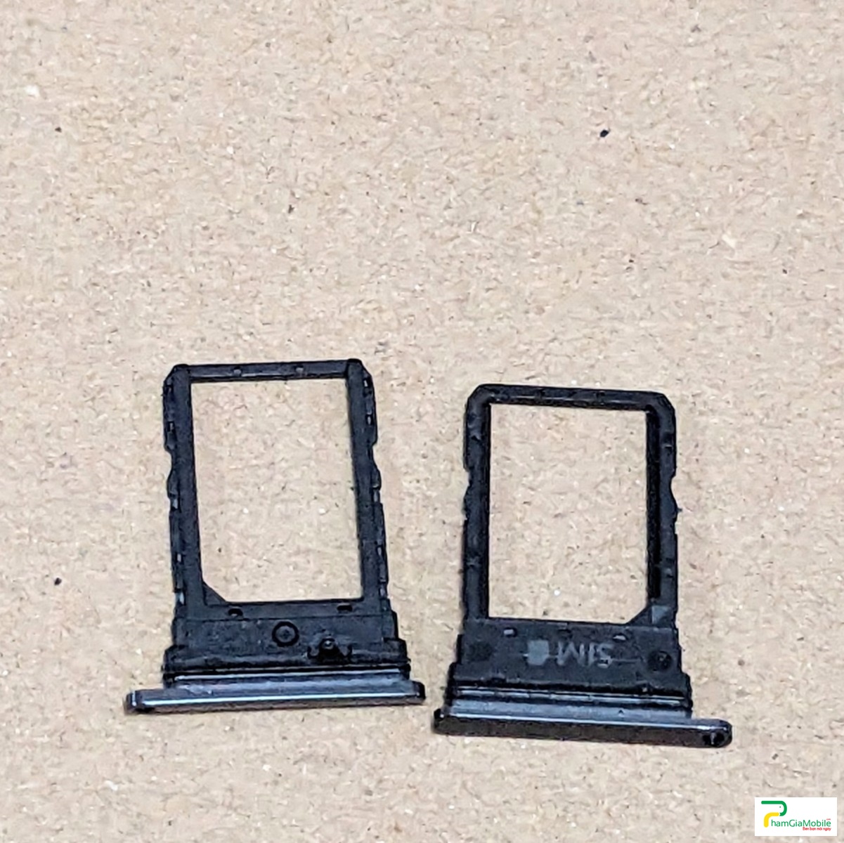 Khay Sim, Khay Thẻ Nhớ Motorola Razr 40